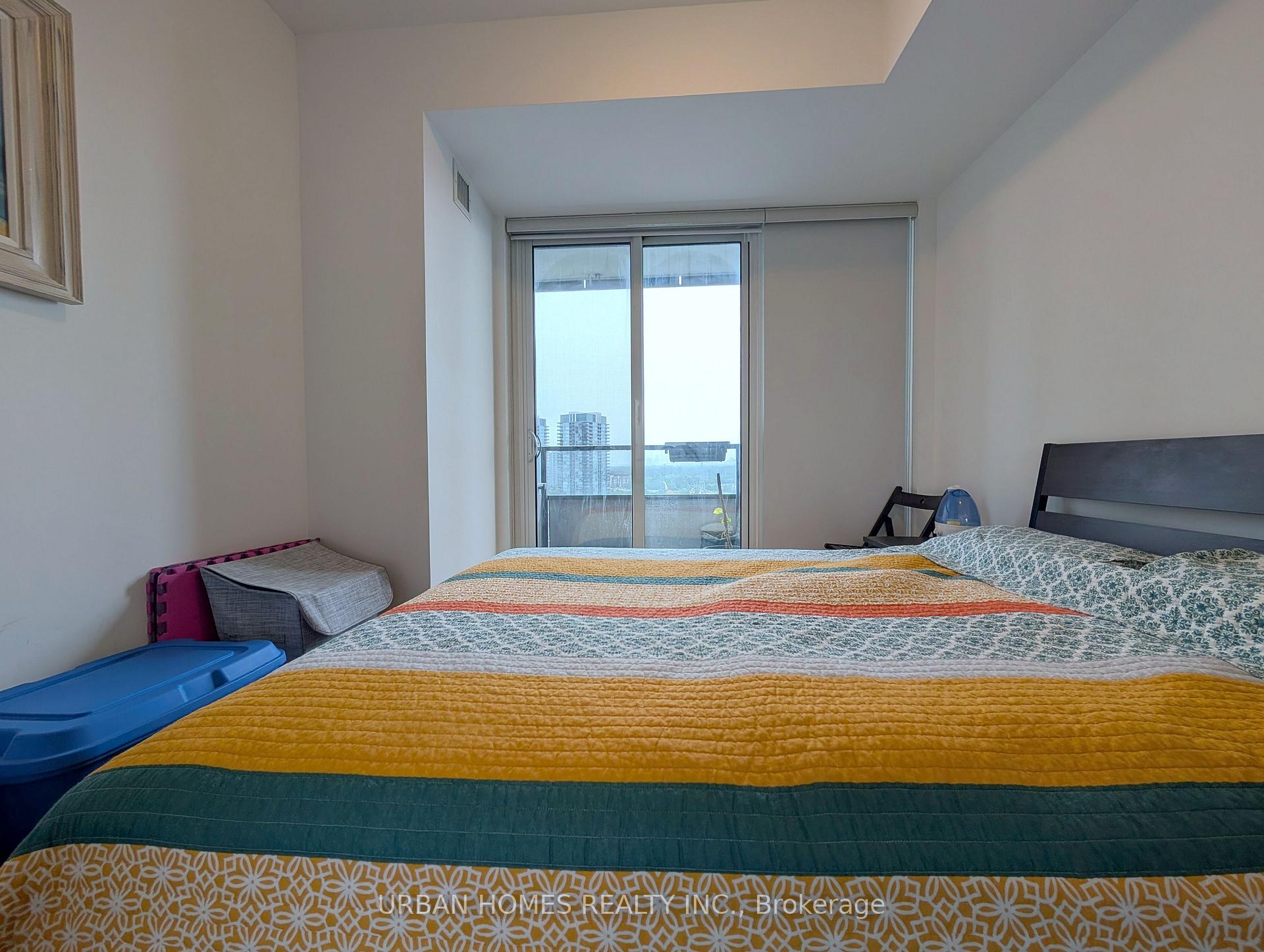 Photo 11 of Unit 1512, 30 Shore Breeze Drive, Etobicoke, Mimico — HOMEH