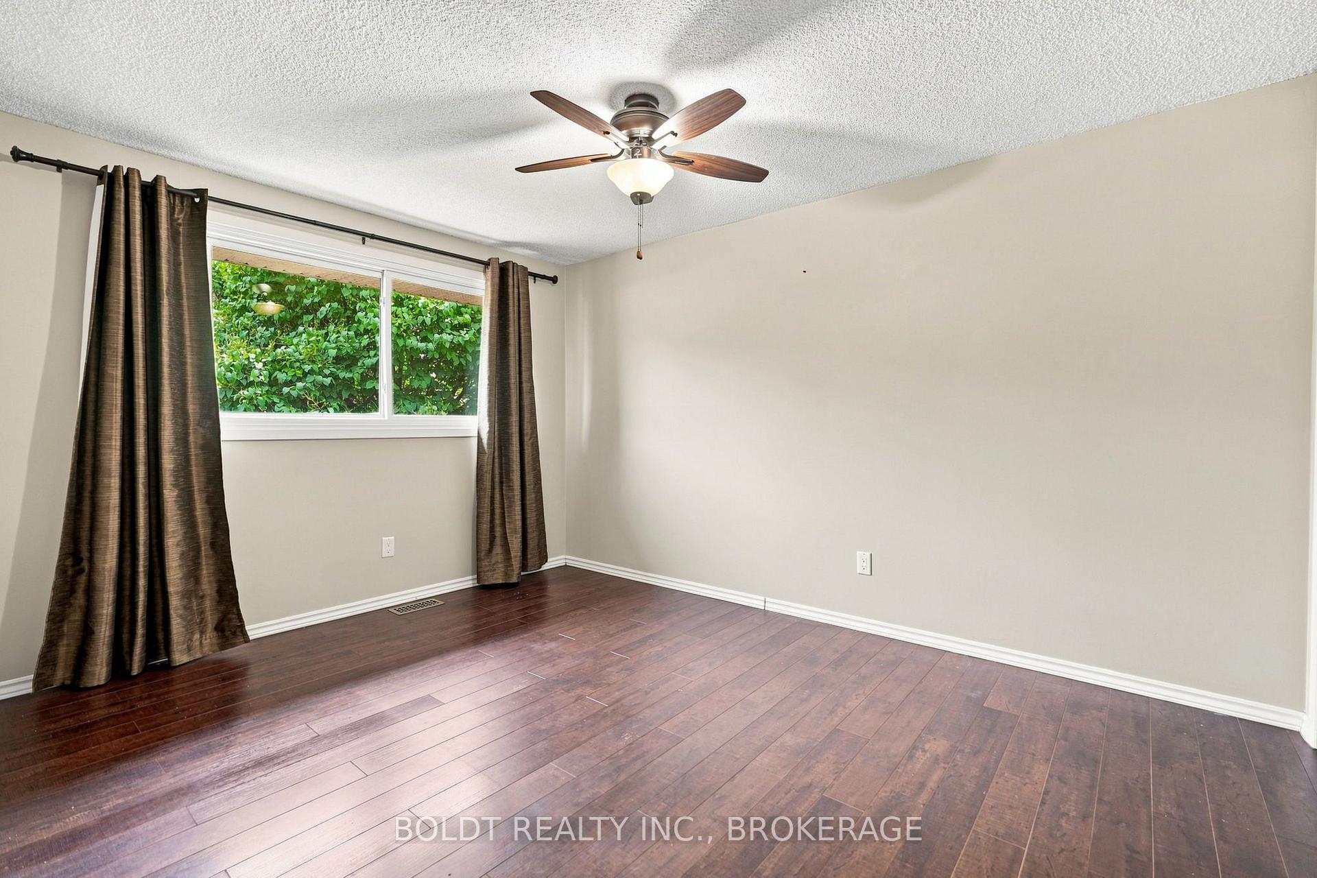 Photo 17 of 11 Abraham Drive, St. Catharines, Lakeshore — HOMEH