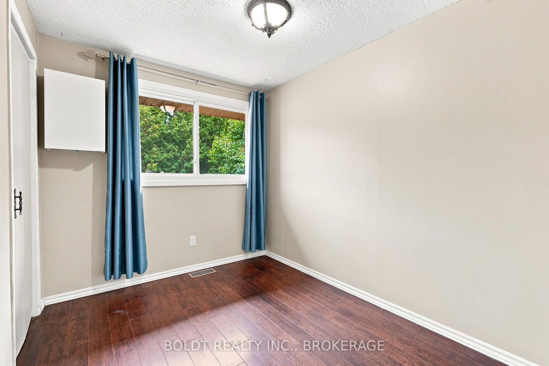 Photo 19 of 11 Abraham Drive, St. Catharines, Lakeshore — HOMEH