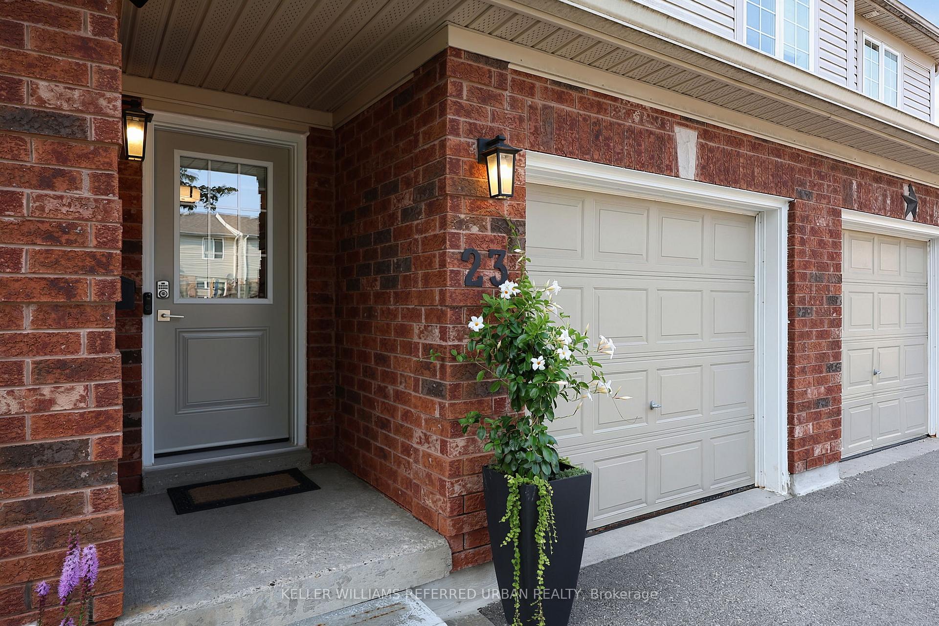Photo 4 of Unit 23, 430 Mapleview Drive E, Barrie, Painswick South — HOMEH