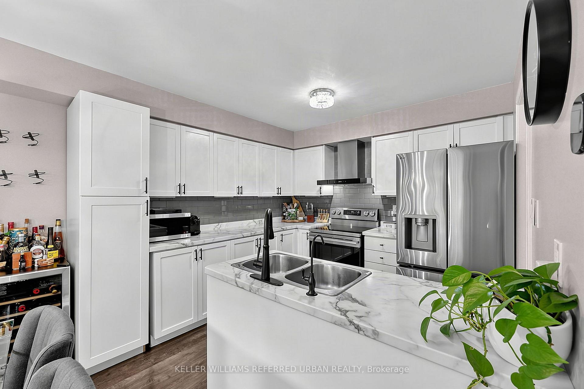 Photo 7 of Unit 23, 430 Mapleview Drive E, Barrie, Painswick South — HOMEH