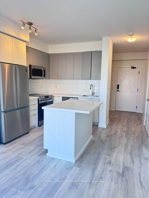 Photo 8 of Unit 708, 4675 Metcalfe Avenue, Mississauga, Central Erin Mills — HOMEH