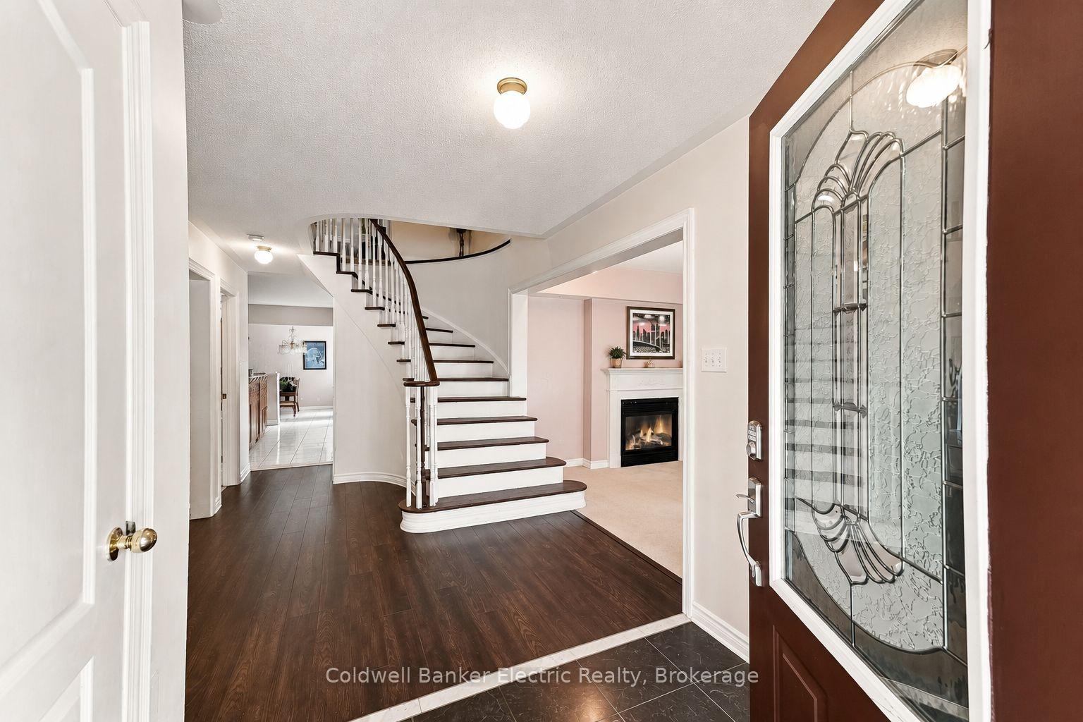 Photo 10 of 69 Downey Drive, Whitby, Brooklin — HOMEH