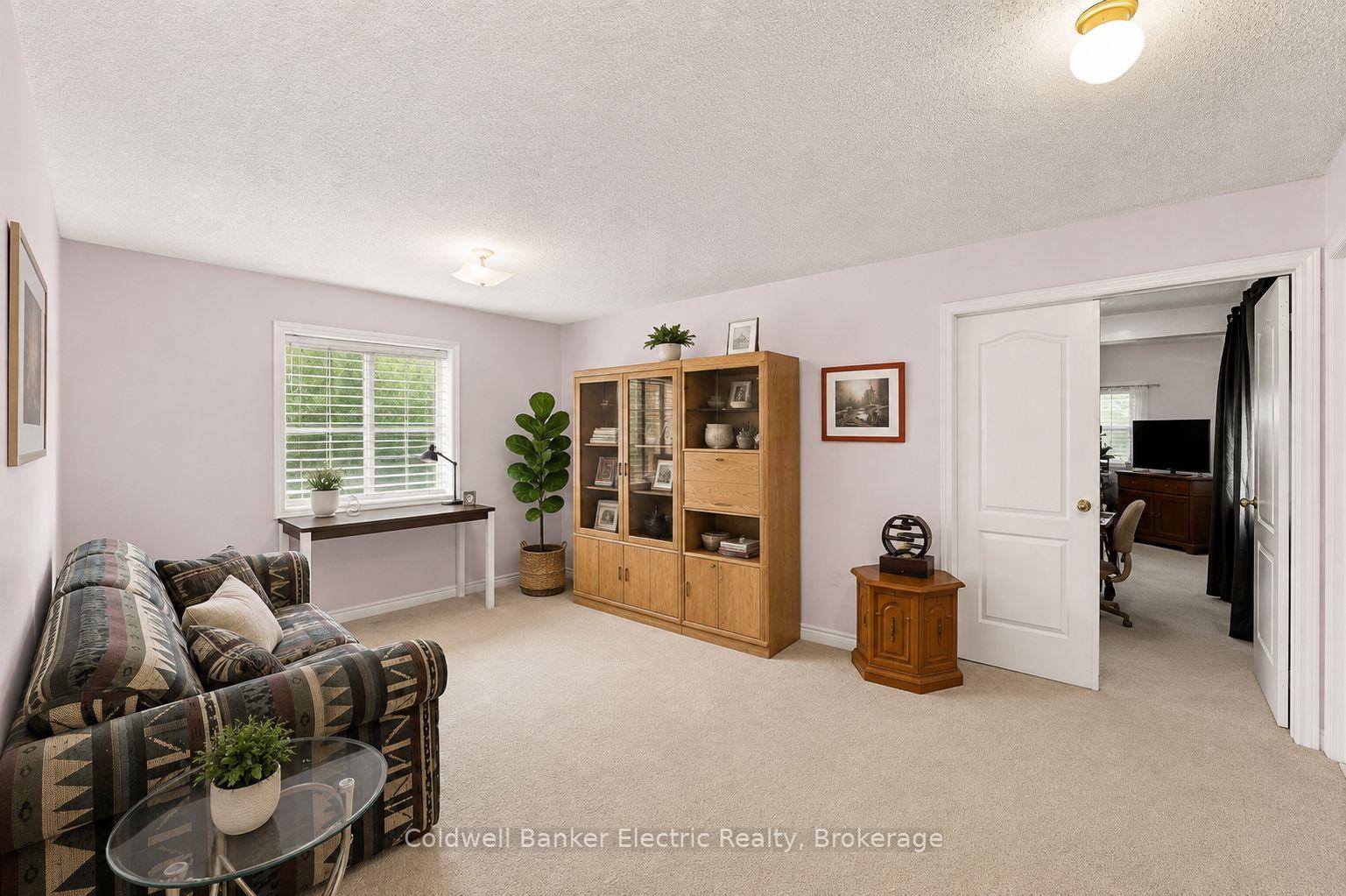 Photo 33 of 69 Downey Drive, Whitby, Brooklin — HOMEH