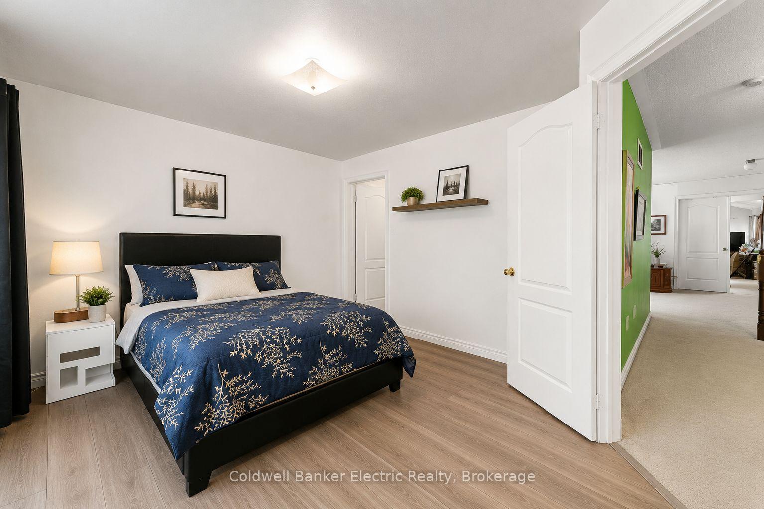 Photo 37 of 69 Downey Drive, Whitby, Brooklin — HOMEH