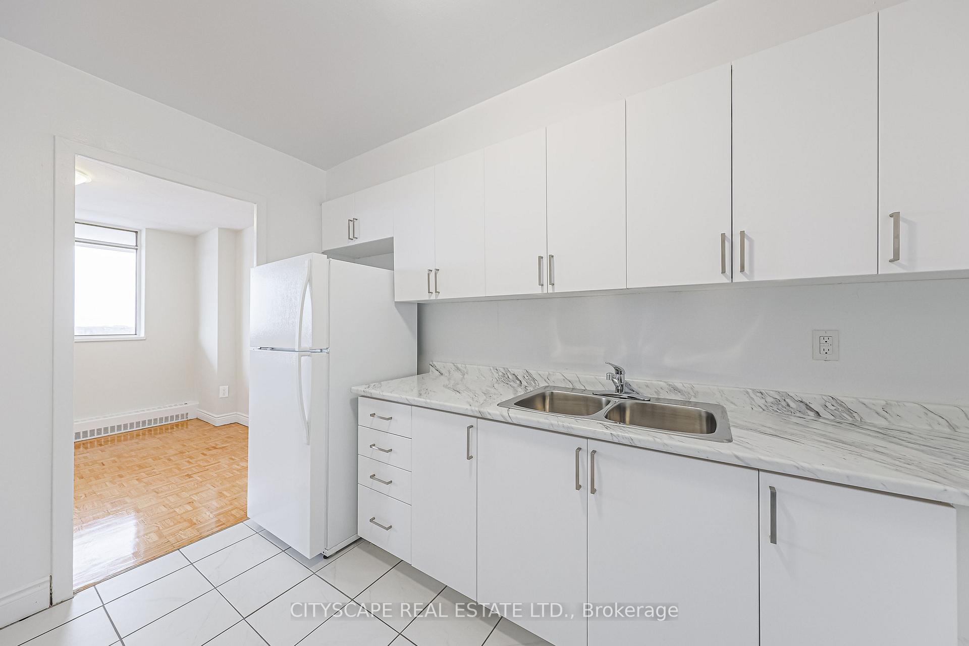 Photo 12 of Unit 719, 100 Rowena Drive, North York, Parkwoods-Donalda — HOMEH