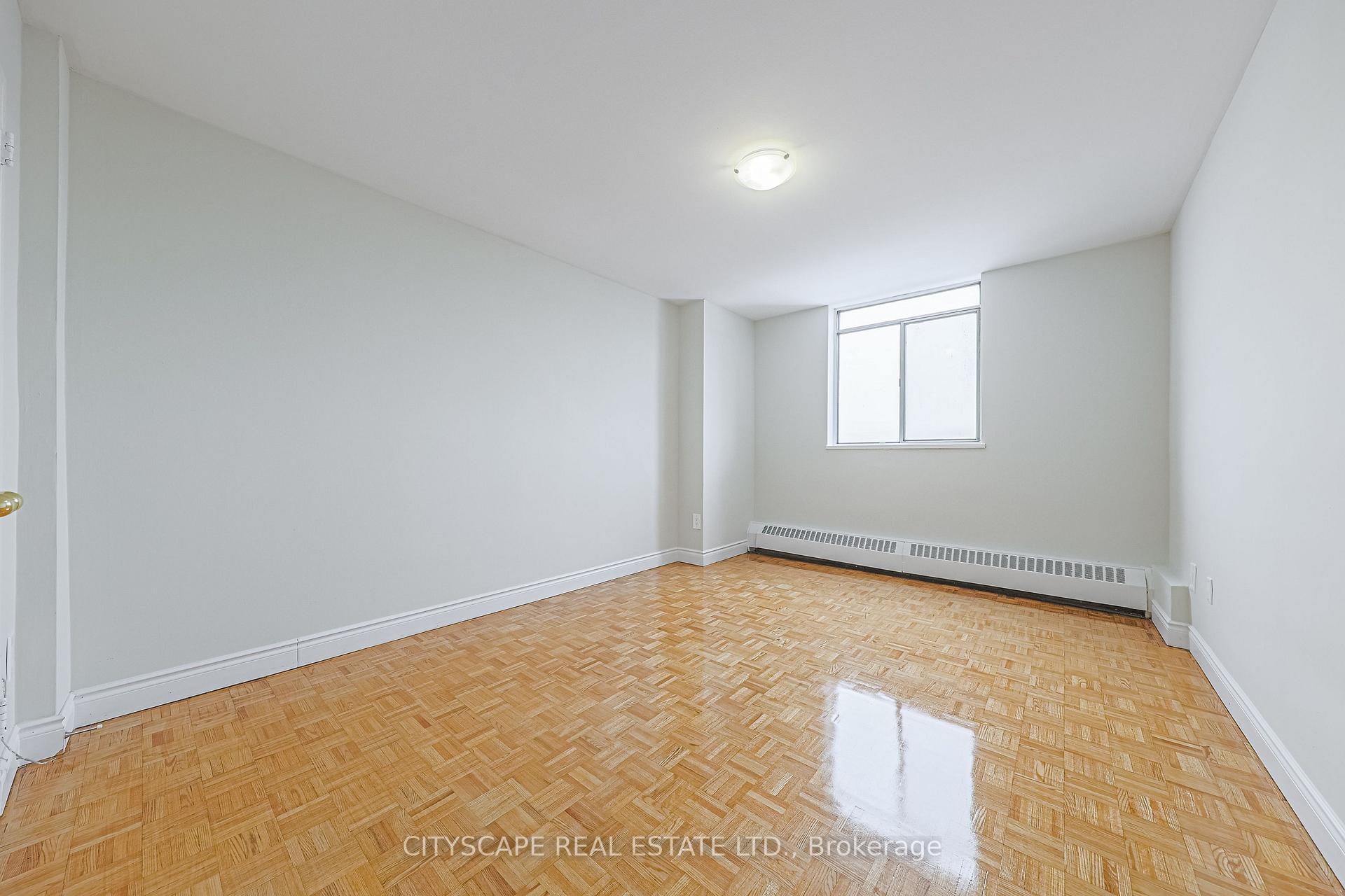 Photo 14 of Unit 719, 100 Rowena Drive, North York, Parkwoods-Donalda — HOMEH
