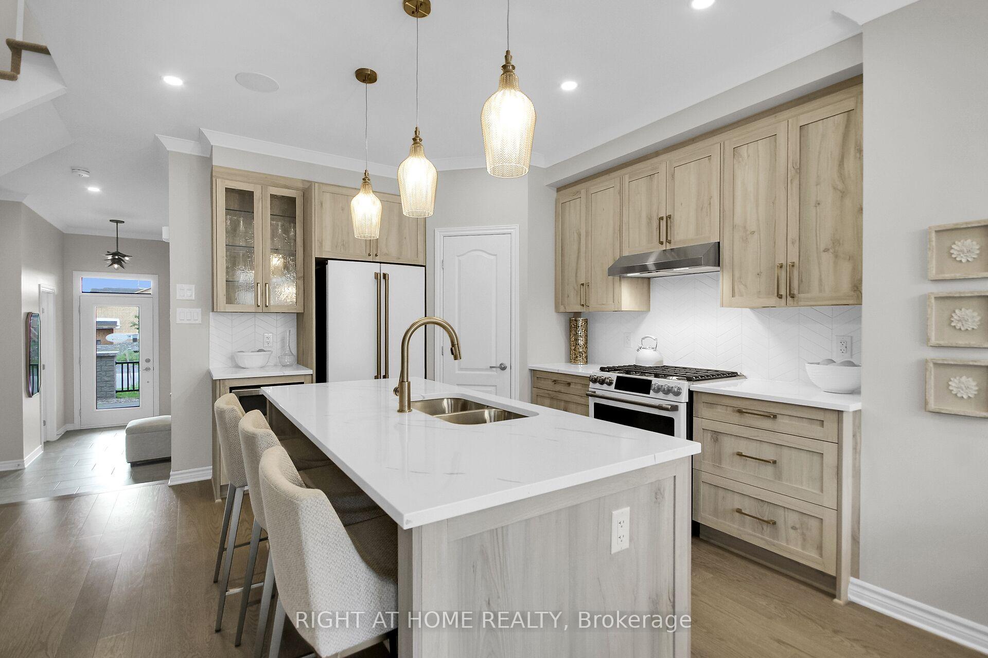 Photo 10 of 6090 David Weins Street, Ottawa, Stittsville (South) — HOMEH