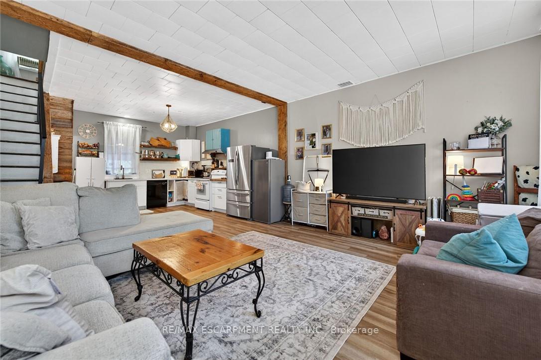 Photo 3 of Unit A&B, 18 King Street, Haldimand — HOMEH