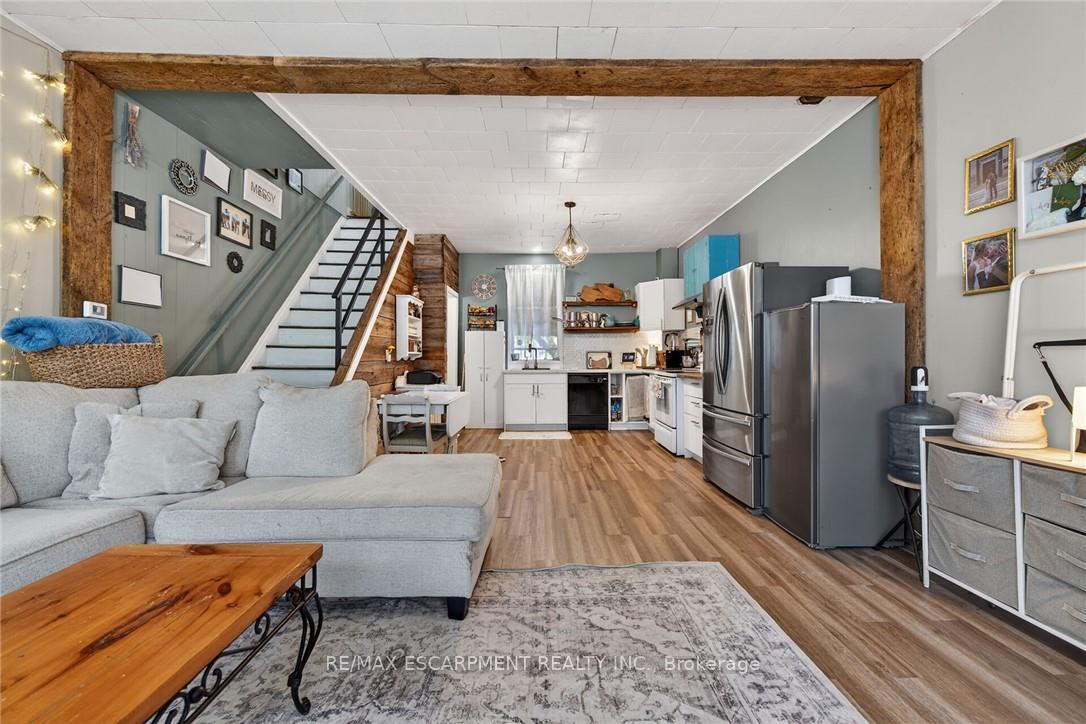 Photo 4 of Unit A&B, 18 King Street, Haldimand — HOMEH