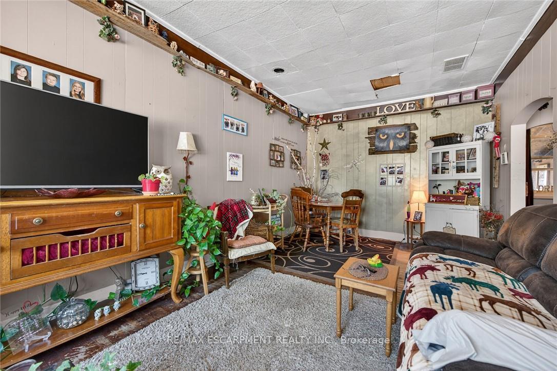 Photo 30 of Unit A&B, 18 King Street, Haldimand — HOMEH