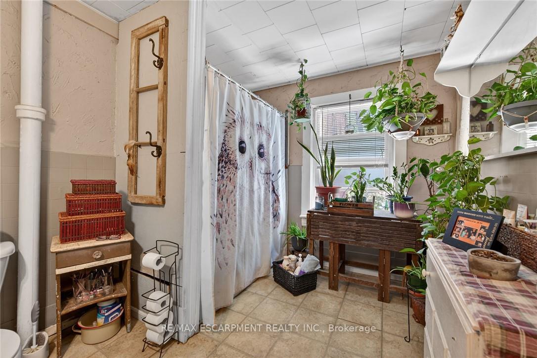 Photo 40 of Unit A&B, 18 King Street, Haldimand — HOMEH