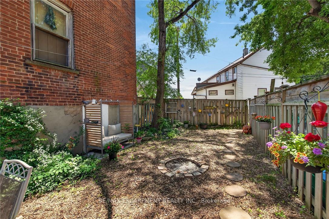 Photo 43 of Unit A&B, 18 King Street, Haldimand — HOMEH