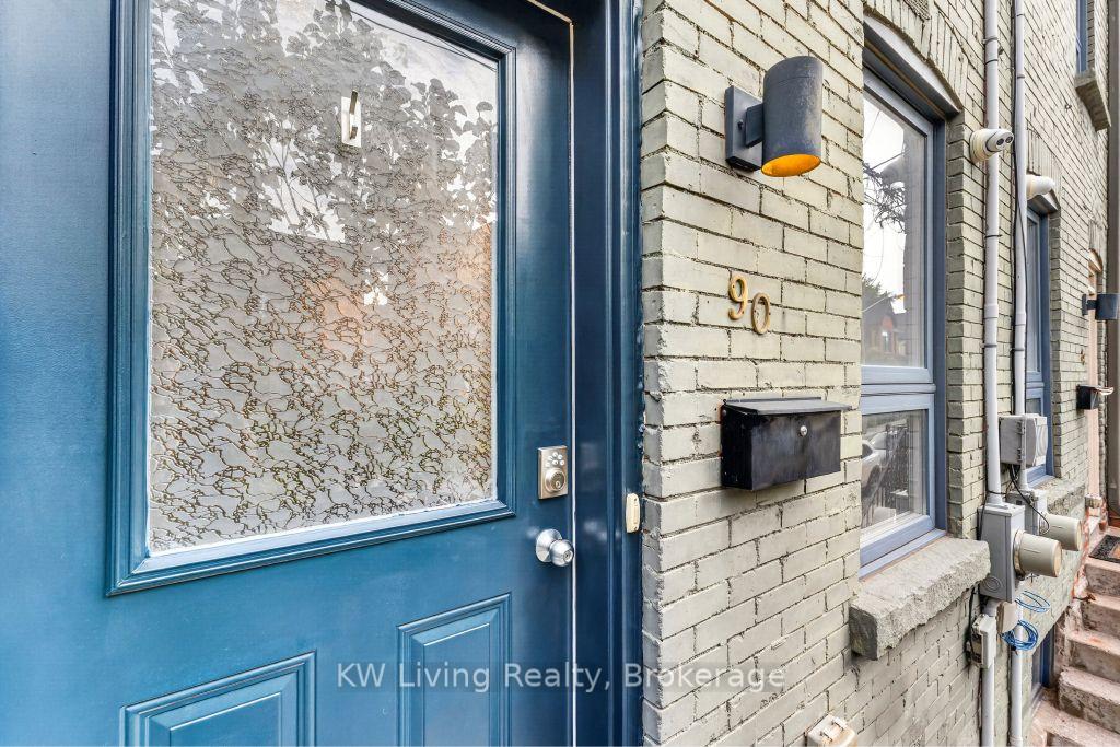Photo 2 of 90 Mitchell Avenue, Toronto, Niagara — HOMEH