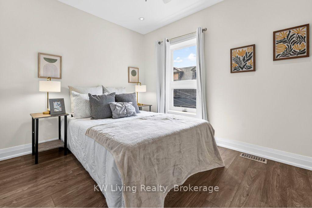 Photo 14 of 90 Mitchell Avenue, Toronto, Niagara — HOMEH