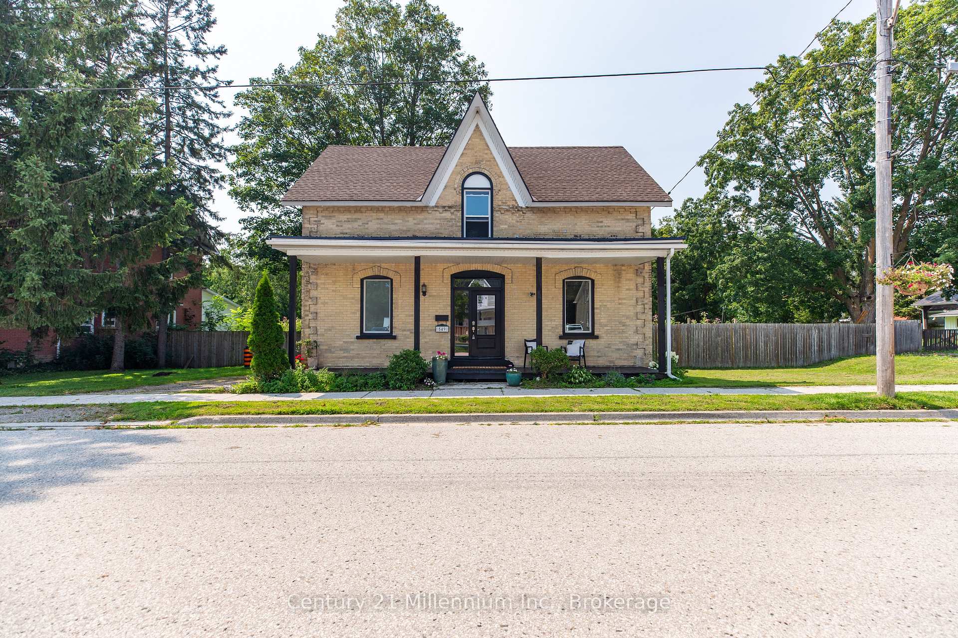 Photo 2 of 549 Louisa Street, West Grey — HOMEH