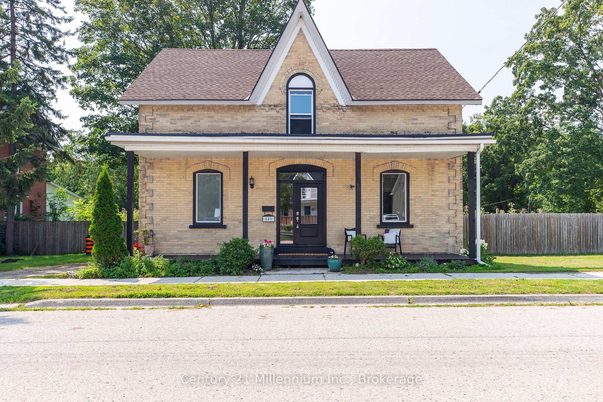 Photo of 549 Louisa Street
