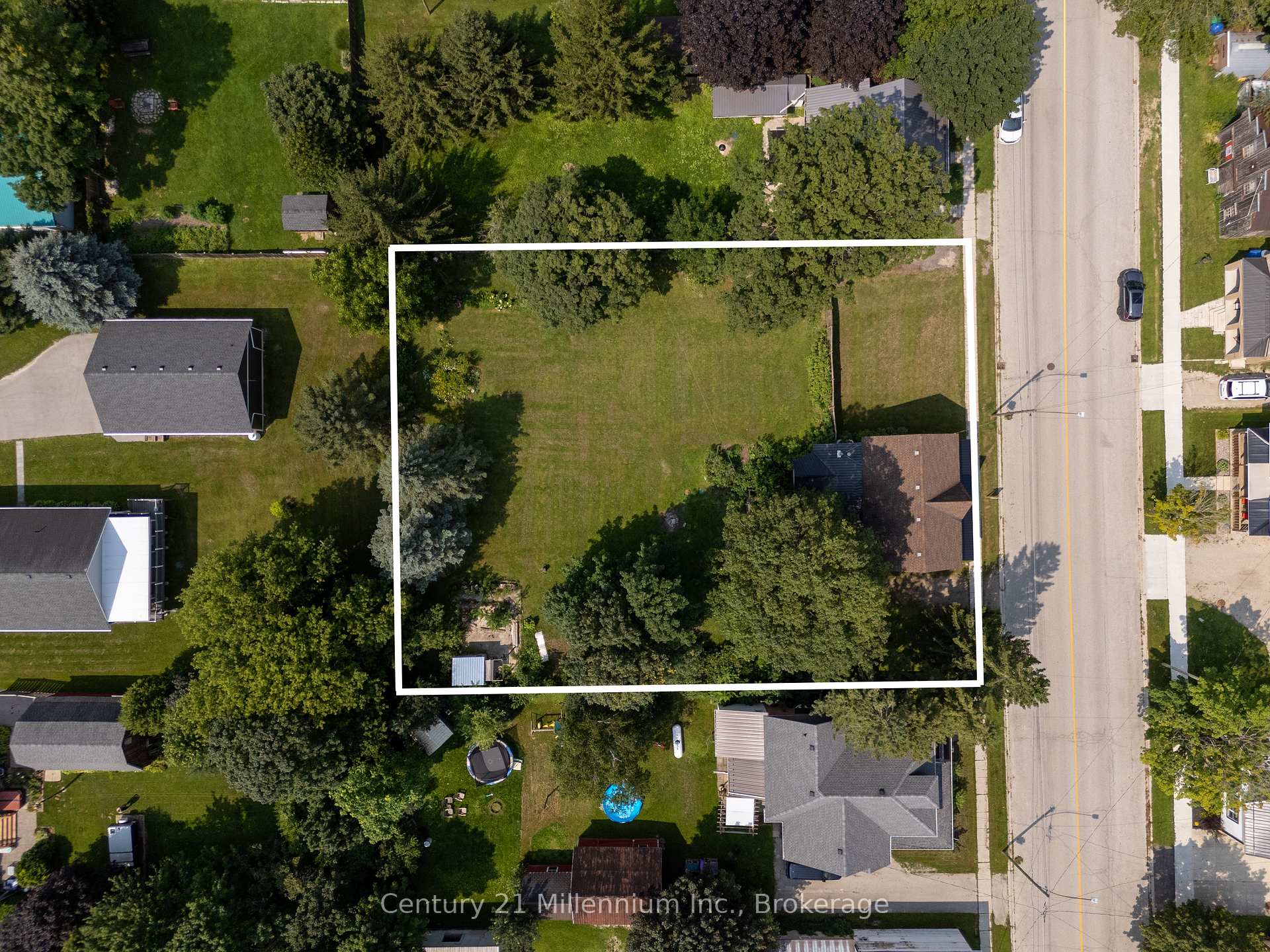 Photo 4 of 549 Louisa Street, West Grey — HOMEH