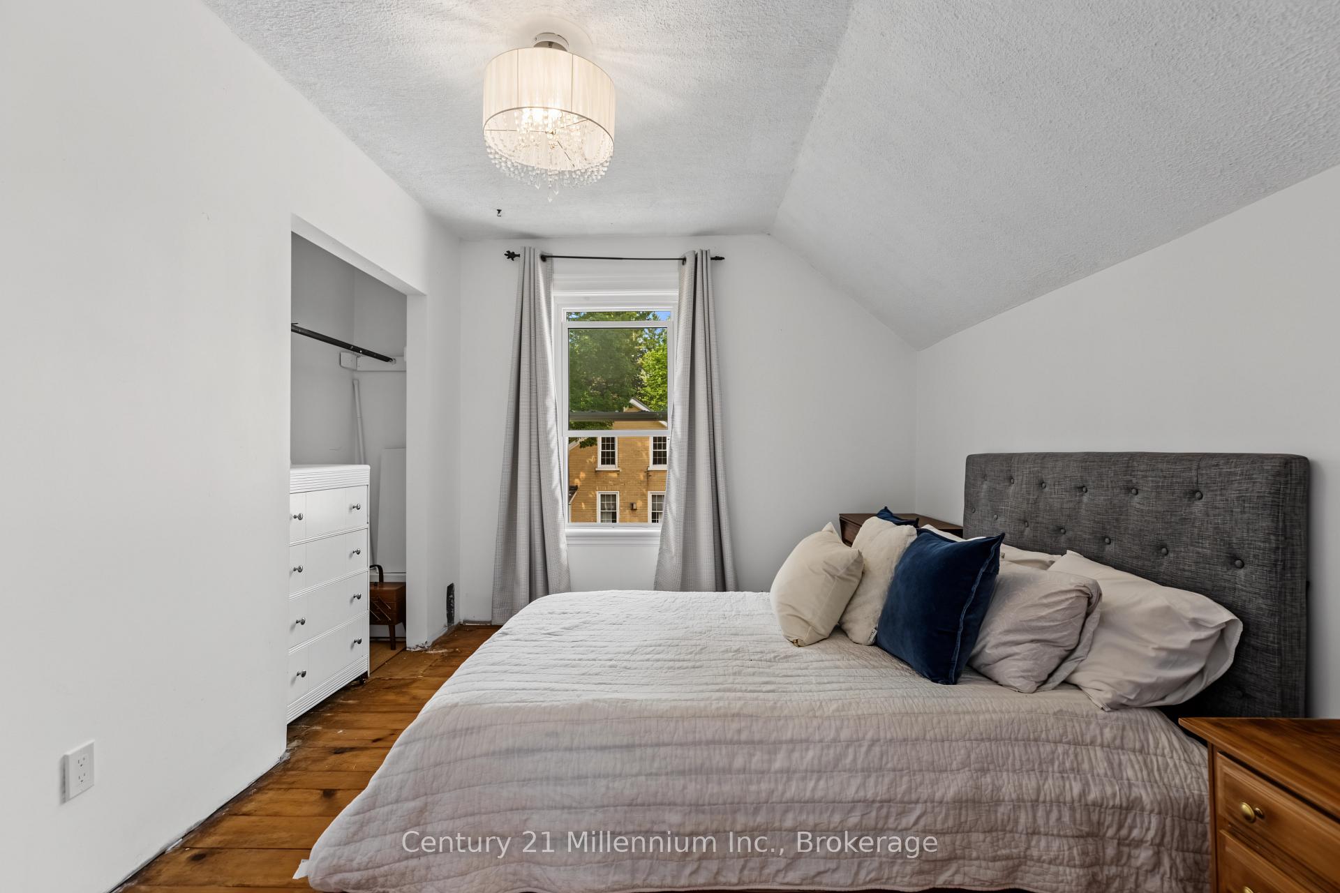 Photo 33 of 549 Louisa Street, West Grey — HOMEH
