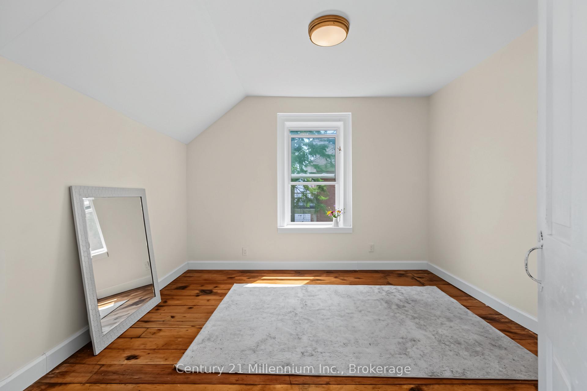 Photo 35 of 549 Louisa Street, West Grey — HOMEH