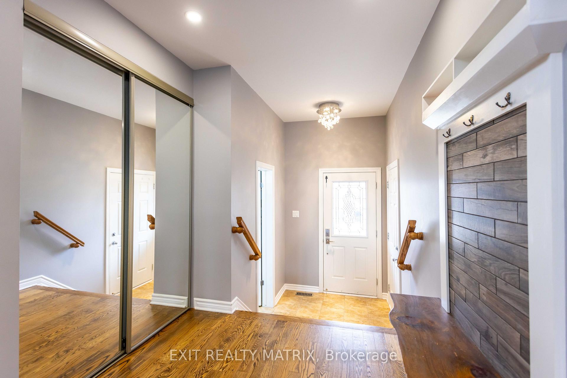 Photo 3 of 195 Tapley Place, Ottawa, Avalon East — HOMEH