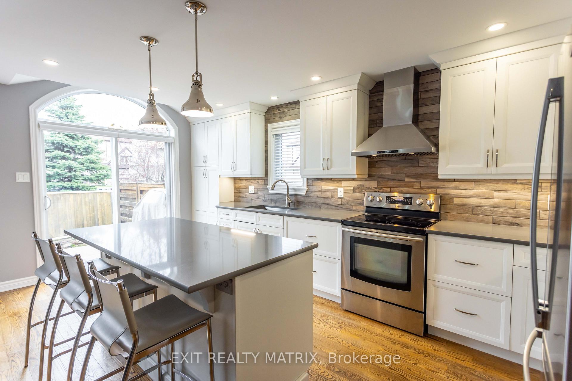 Photo 13 of 195 Tapley Place, Ottawa, Avalon East — HOMEH