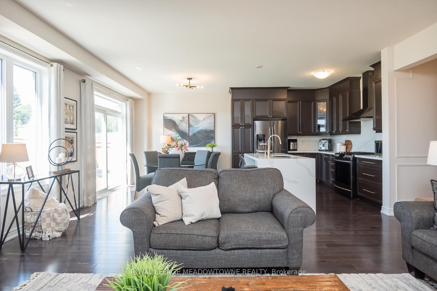Photo 10 of 164 Drexler Avenue, Guelph/Eramosa, Rockwood — HOMEH