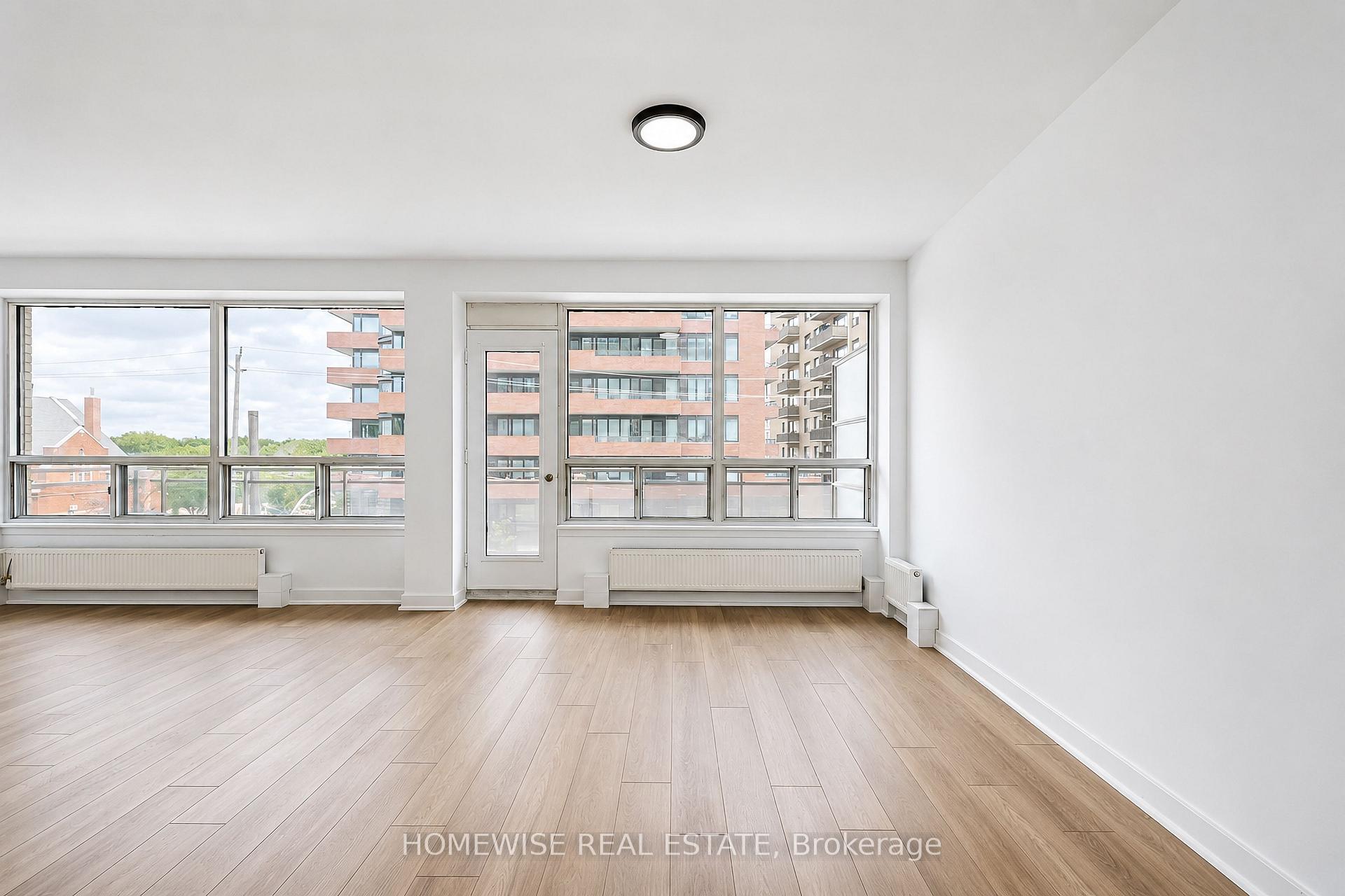 Photo 7 of Unit 307, 2500 Bathurst Street, Toronto, Forest Hill North — HOMEH
