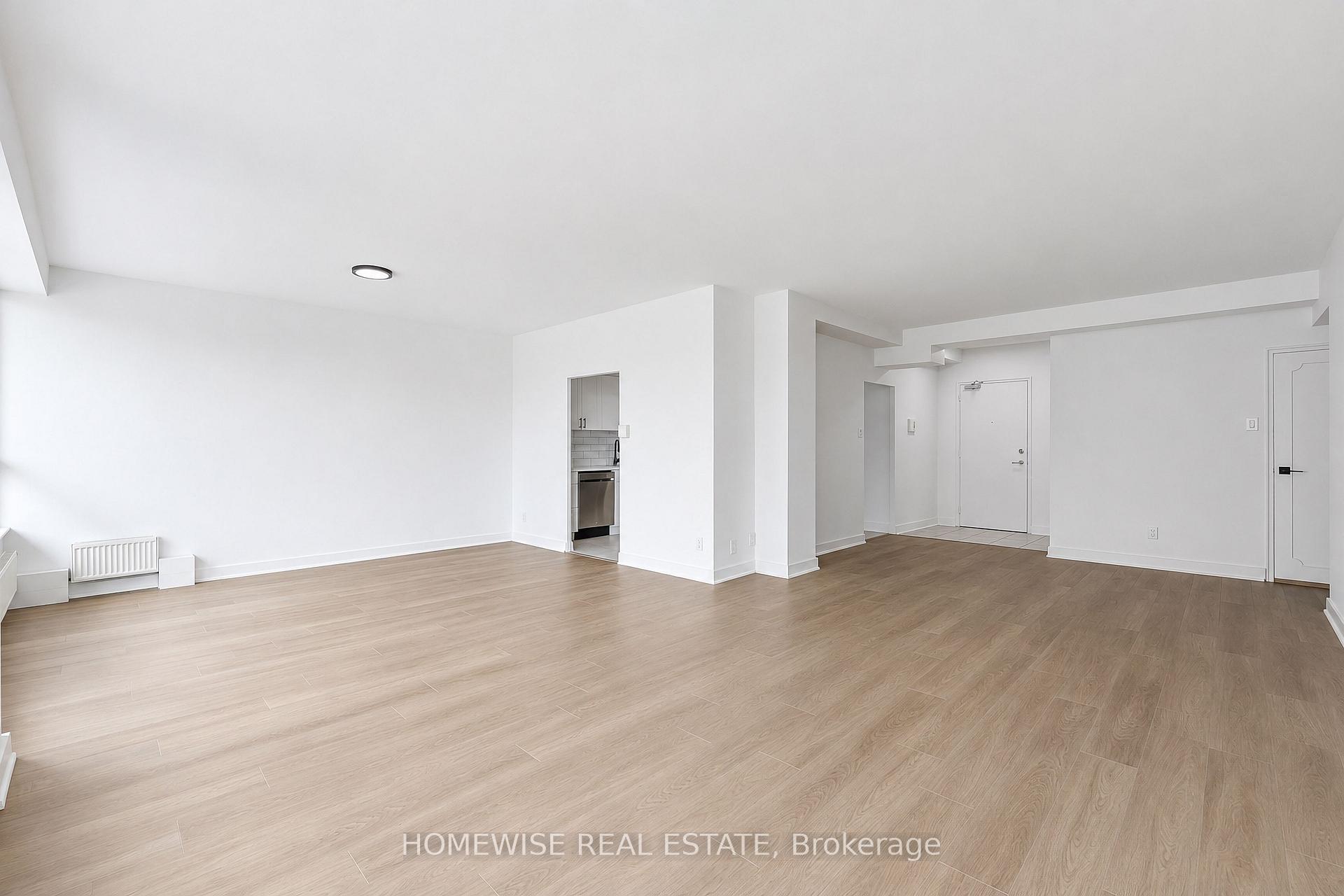 Photo 11 of Unit 307, 2500 Bathurst Street, Toronto, Forest Hill North — HOMEH