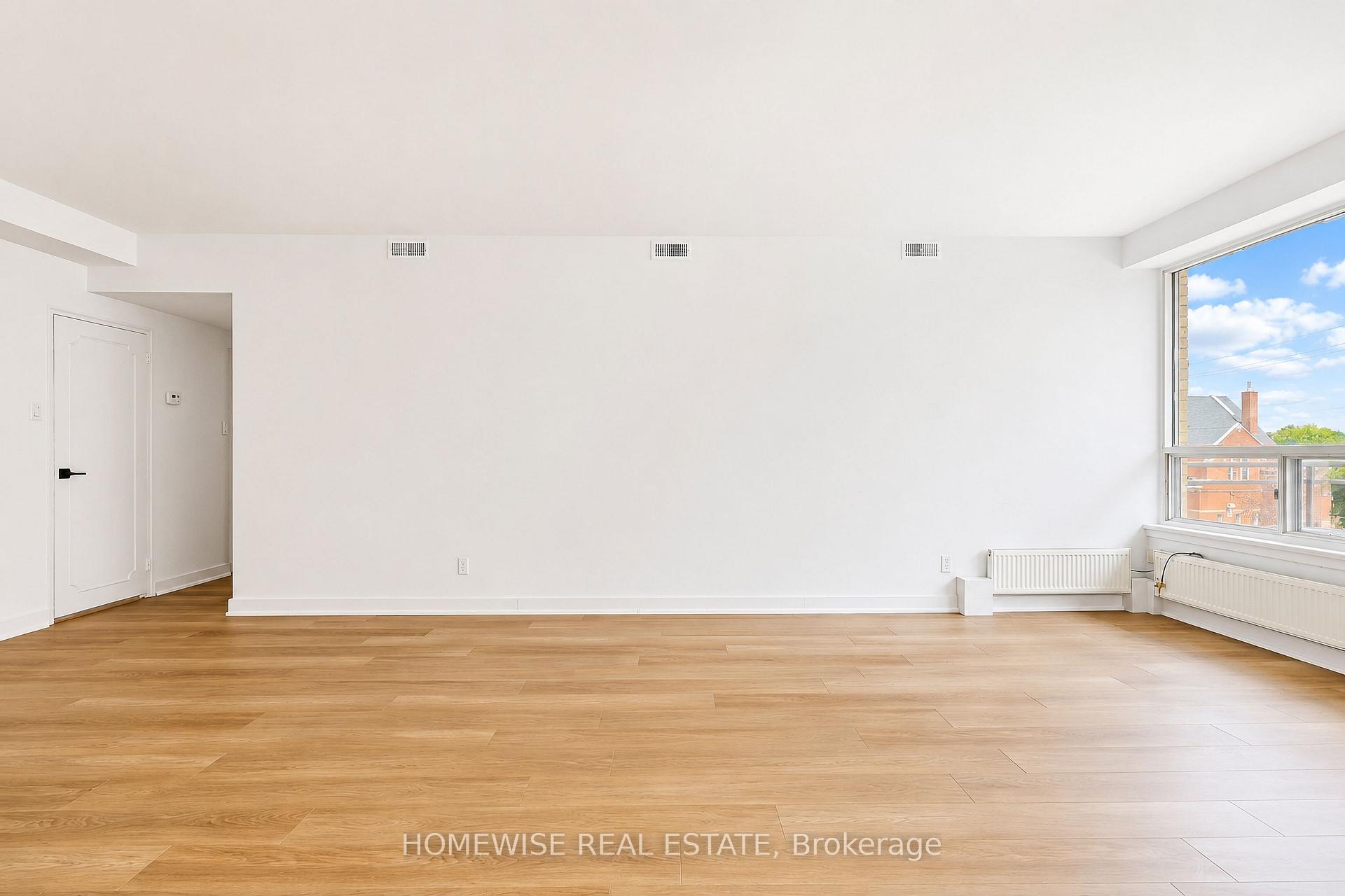 Photo 13 of Unit 307, 2500 Bathurst Street, Toronto, Forest Hill North — HOMEH