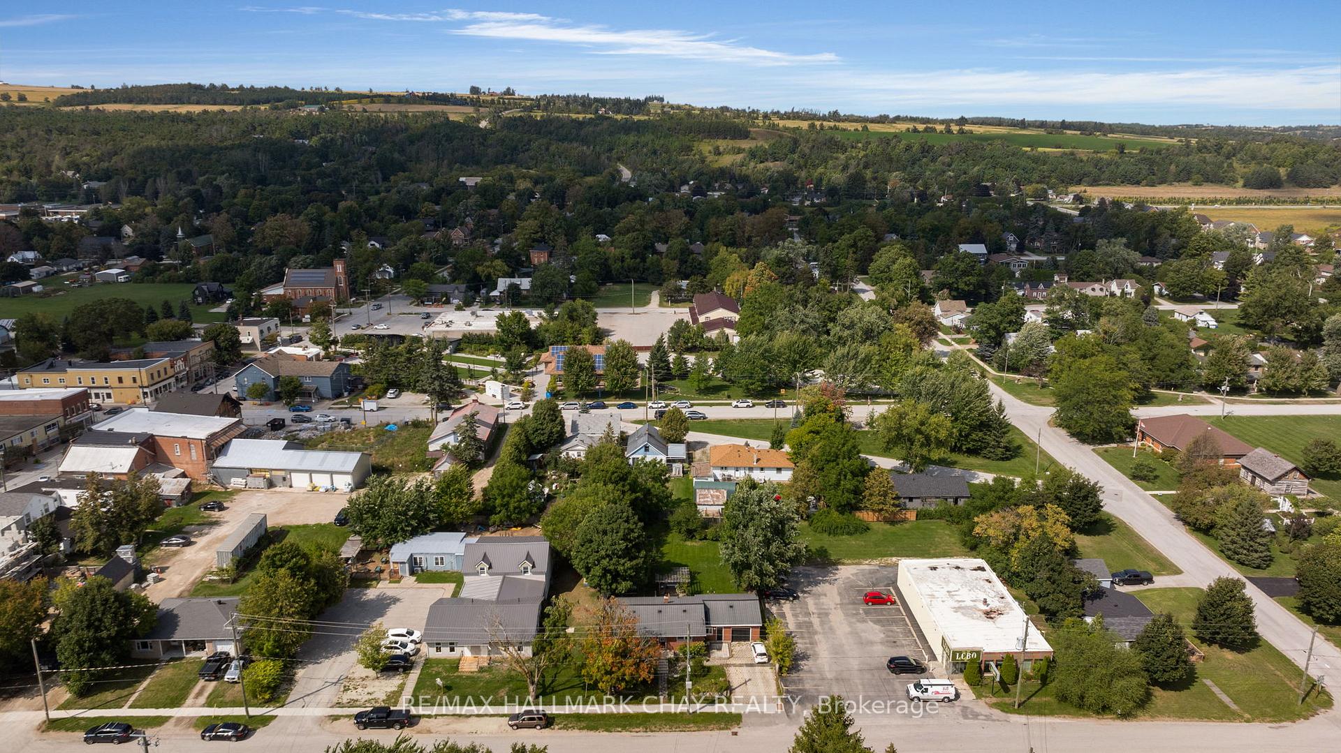 Photo 31 of 7 Caroline Street E, Clearview, Creemore — HOMEH