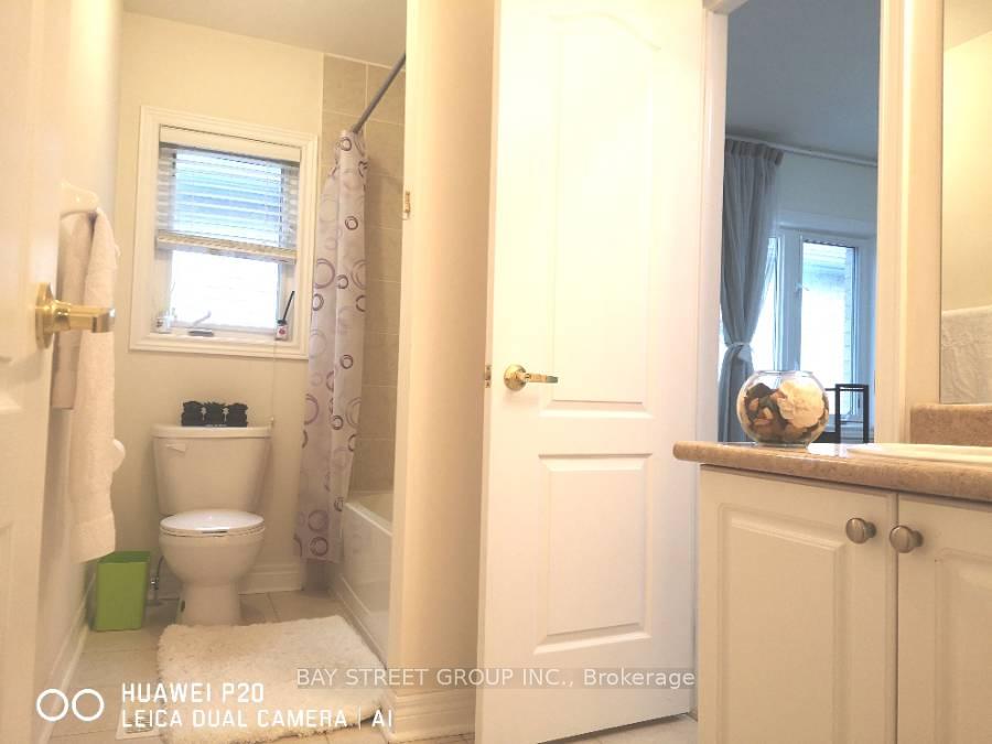 Photo 4 of Unit LM, 25 Maria Road, Markham, Wismer — HOMEH