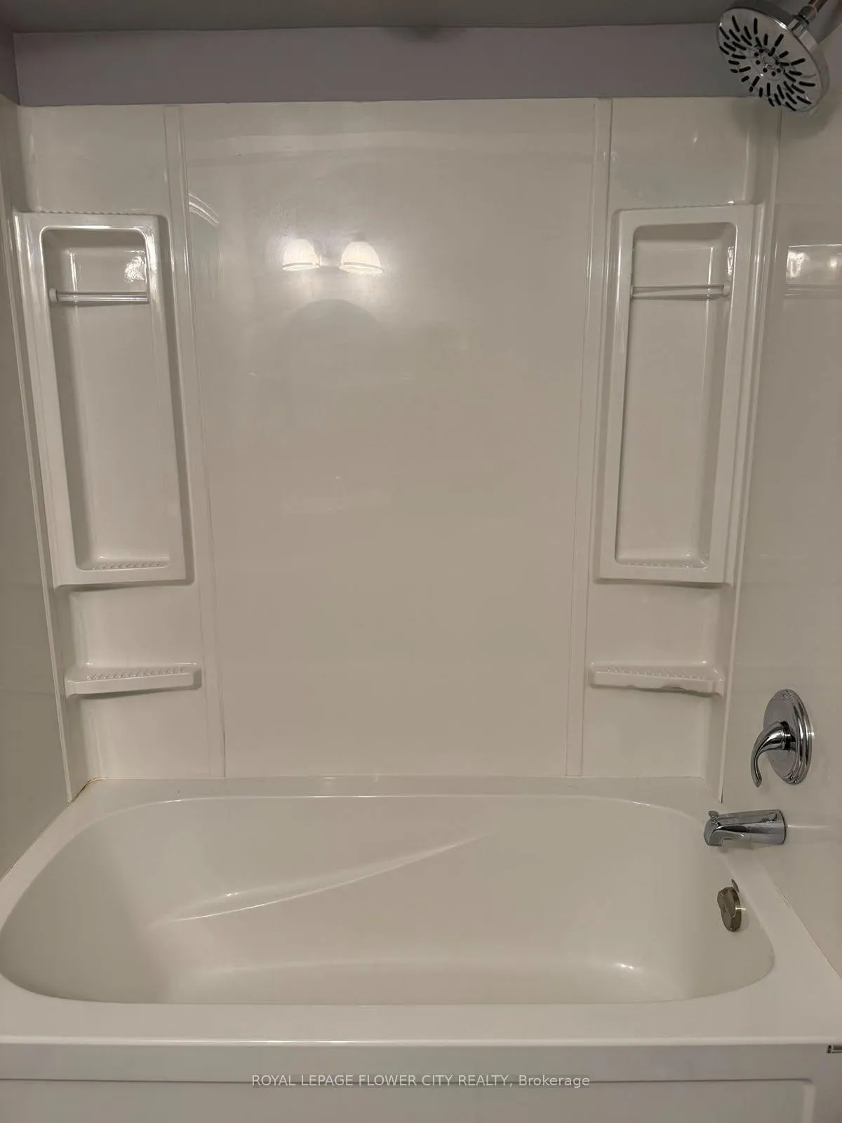 Photo 13 of 5 Pinedale Crescent, Clarington, Courtice — HOMEH