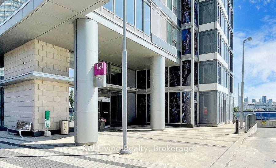 Photo 3 of Unit 711, 121 Mcmahon Drive, North York, Bayview Village — HOMEH