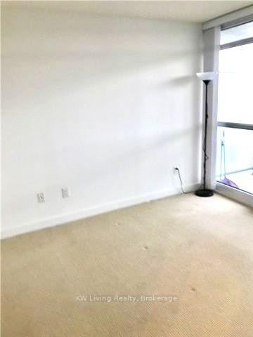 Photo 7 of Unit 711, 121 Mcmahon Drive, North York, Bayview Village — HOMEH