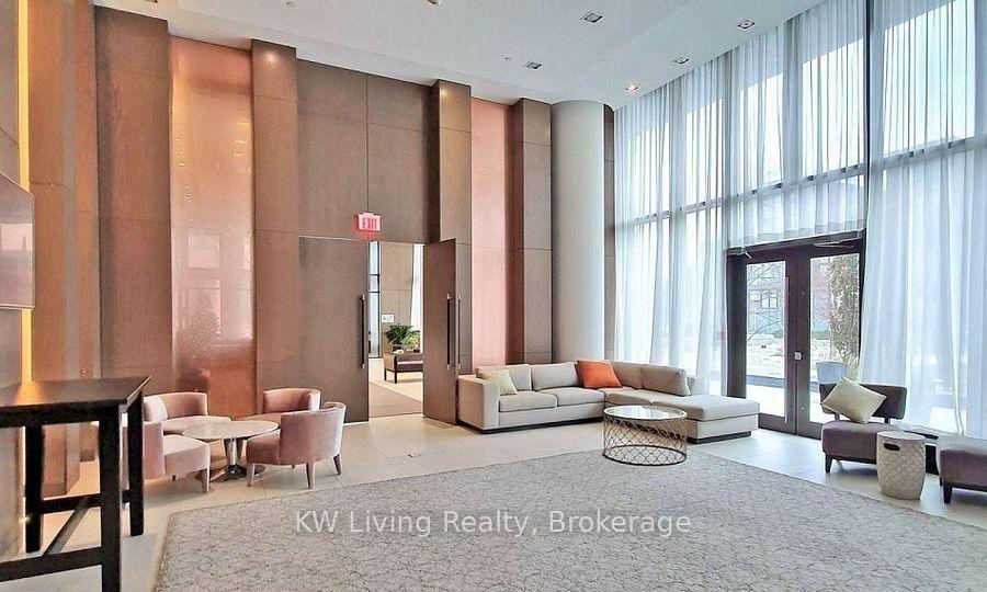 Photo 10 of Unit 711, 121 Mcmahon Drive, North York, Bayview Village — HOMEH