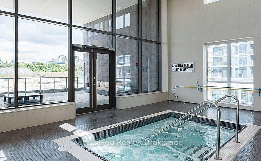 Photo 14 of Unit 711, 121 Mcmahon Drive, North York, Bayview Village — HOMEH