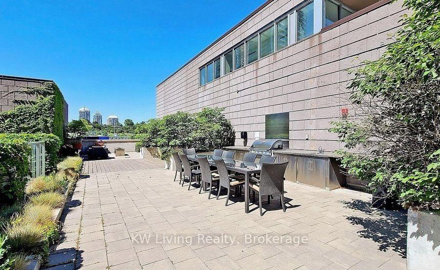 Photo 17 of Unit 711, 121 Mcmahon Drive, North York, Bayview Village — HOMEH