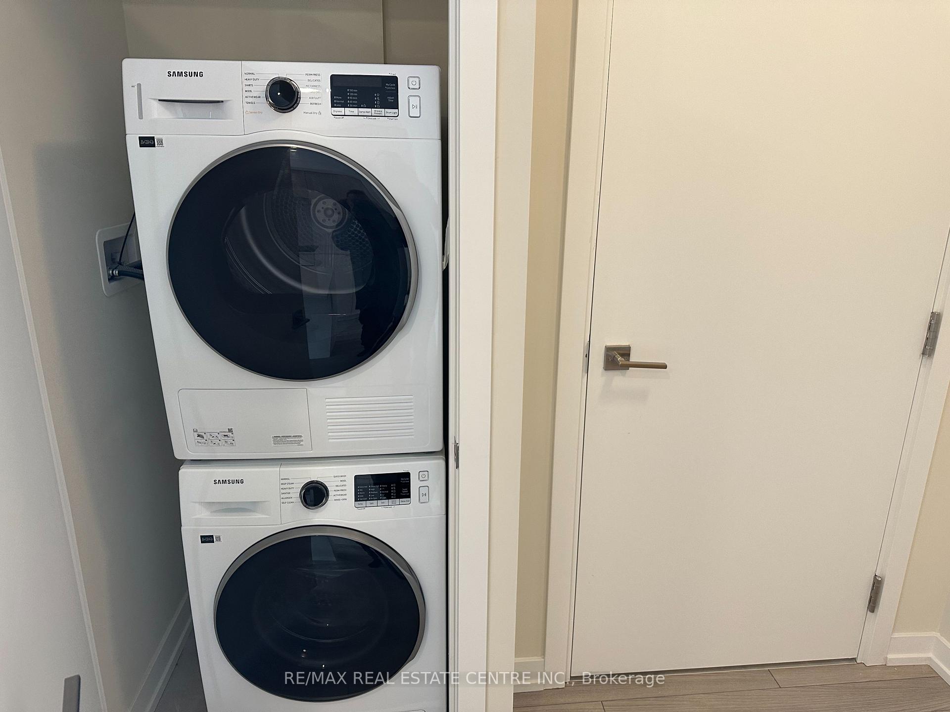 Photo 13 of Unit 307, 9 Walder Lane, Richmond Hill, Rural Richmond Hill — HOMEH