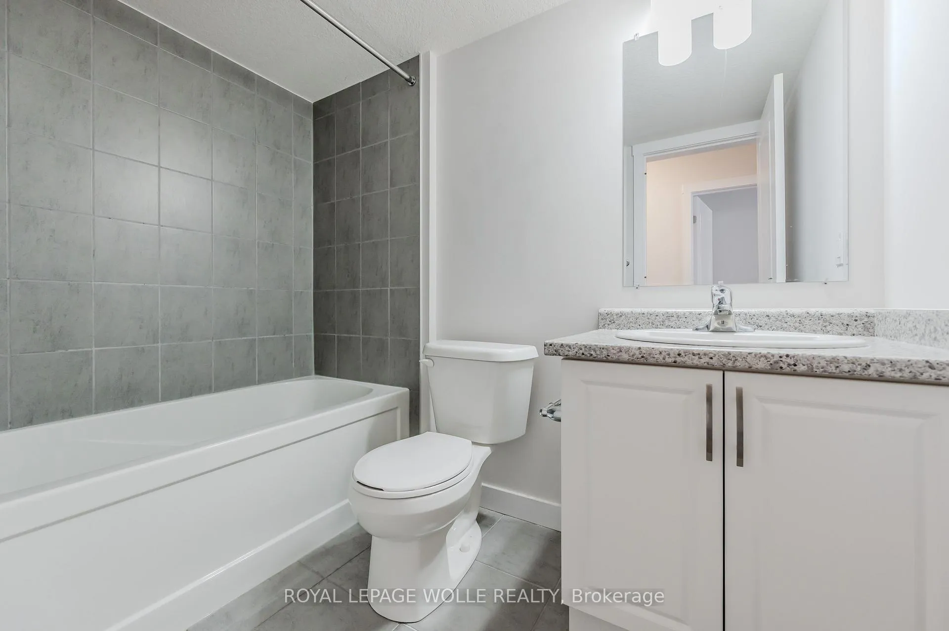 Photo 18 of Unit D, 170 Rochefort Street, Kitchener — HOMEH