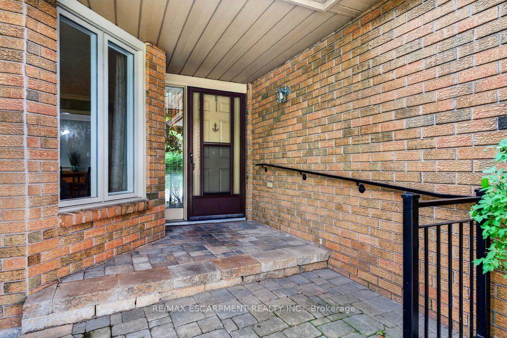 Photo 4 of 1152 Lockhart Road, Burlington, Brant — HOMEH
