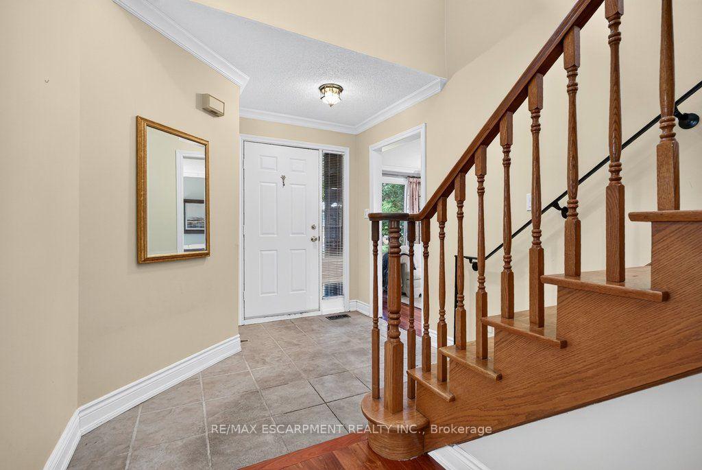 Photo 5 of 1152 Lockhart Road, Burlington, Brant — HOMEH