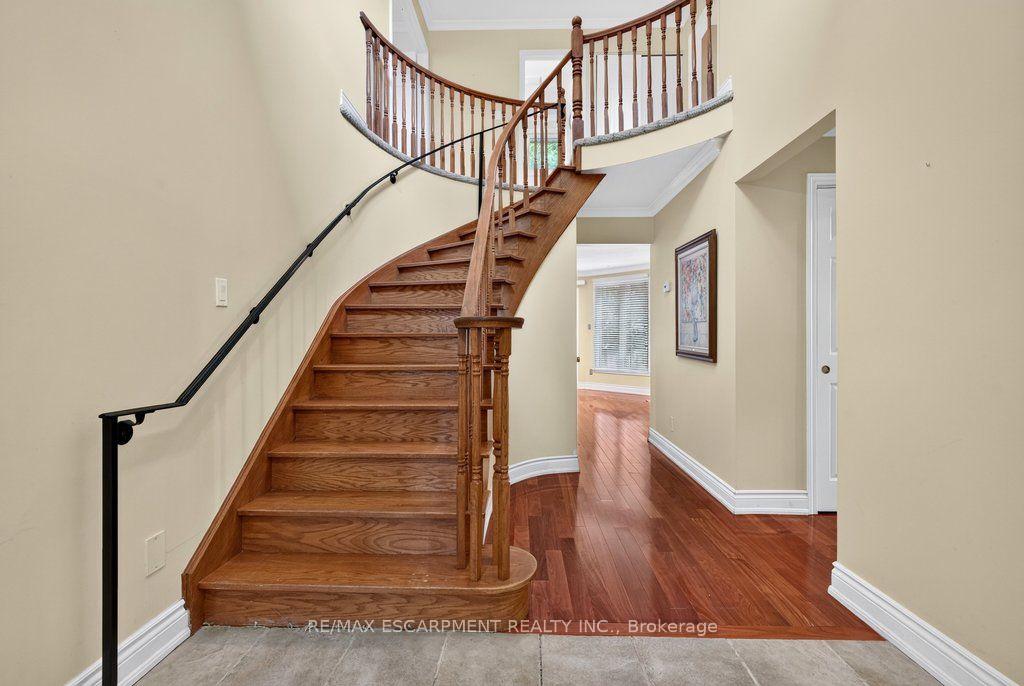 Photo 6 of 1152 Lockhart Road, Burlington, Brant — HOMEH