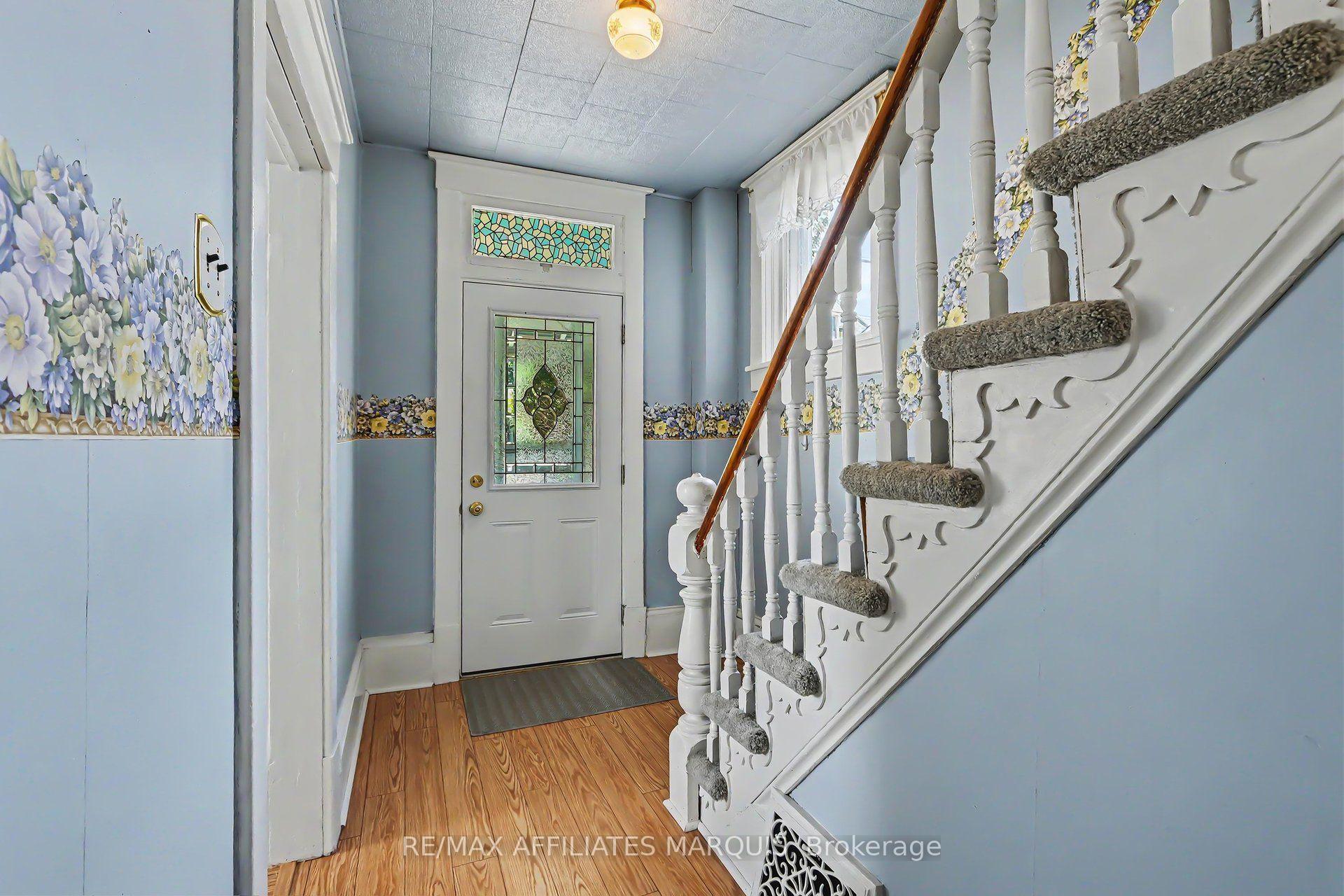 Photo 4 of 77 Russell Street E, Smiths Falls, Smiths Falls — HOMEH