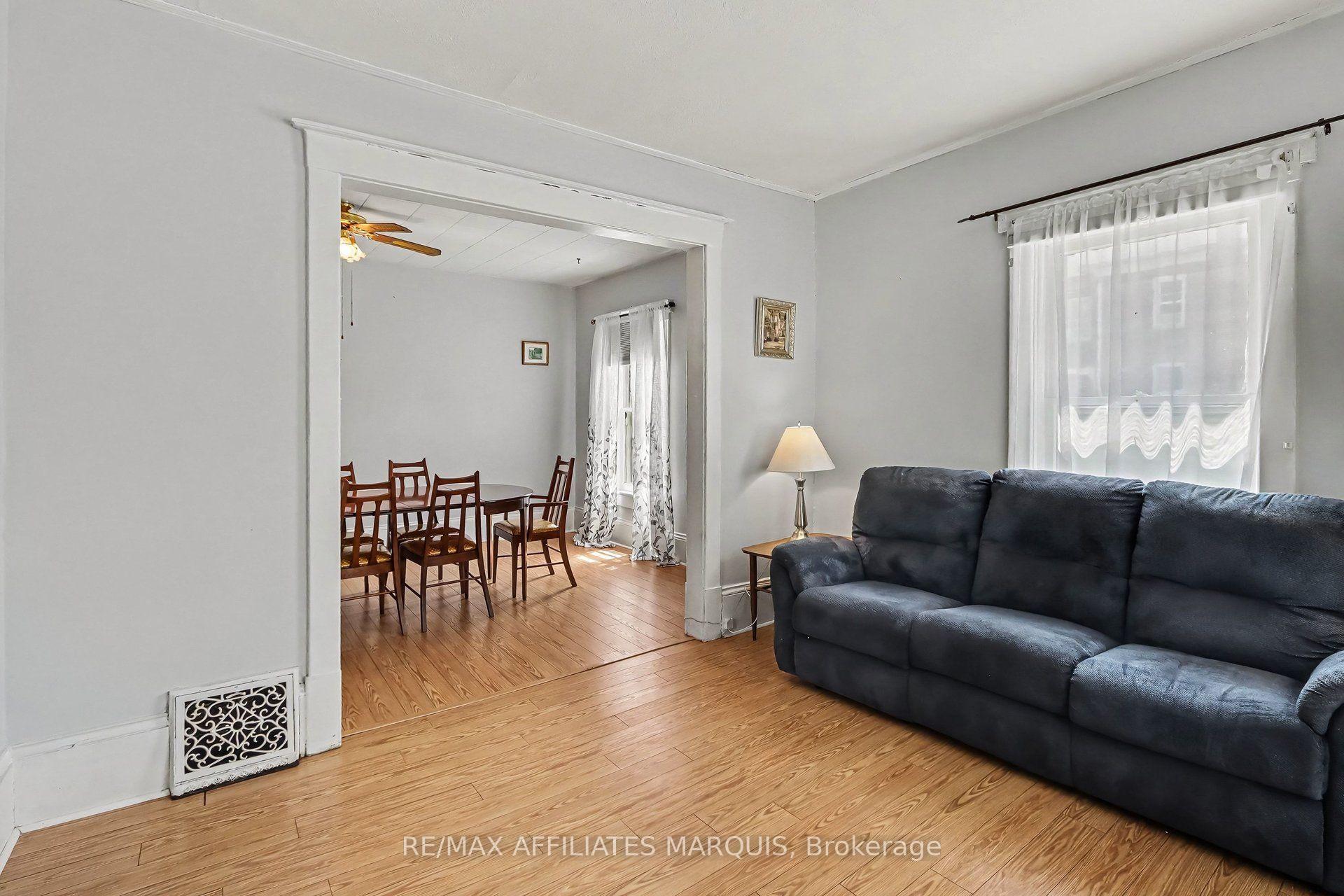 Photo 7 of 77 Russell Street E, Smiths Falls, Smiths Falls — HOMEH