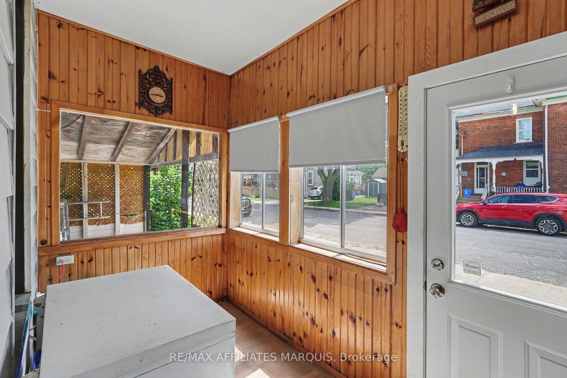 Photo 16 of 77 Russell Street E, Smiths Falls, Smiths Falls — HOMEH