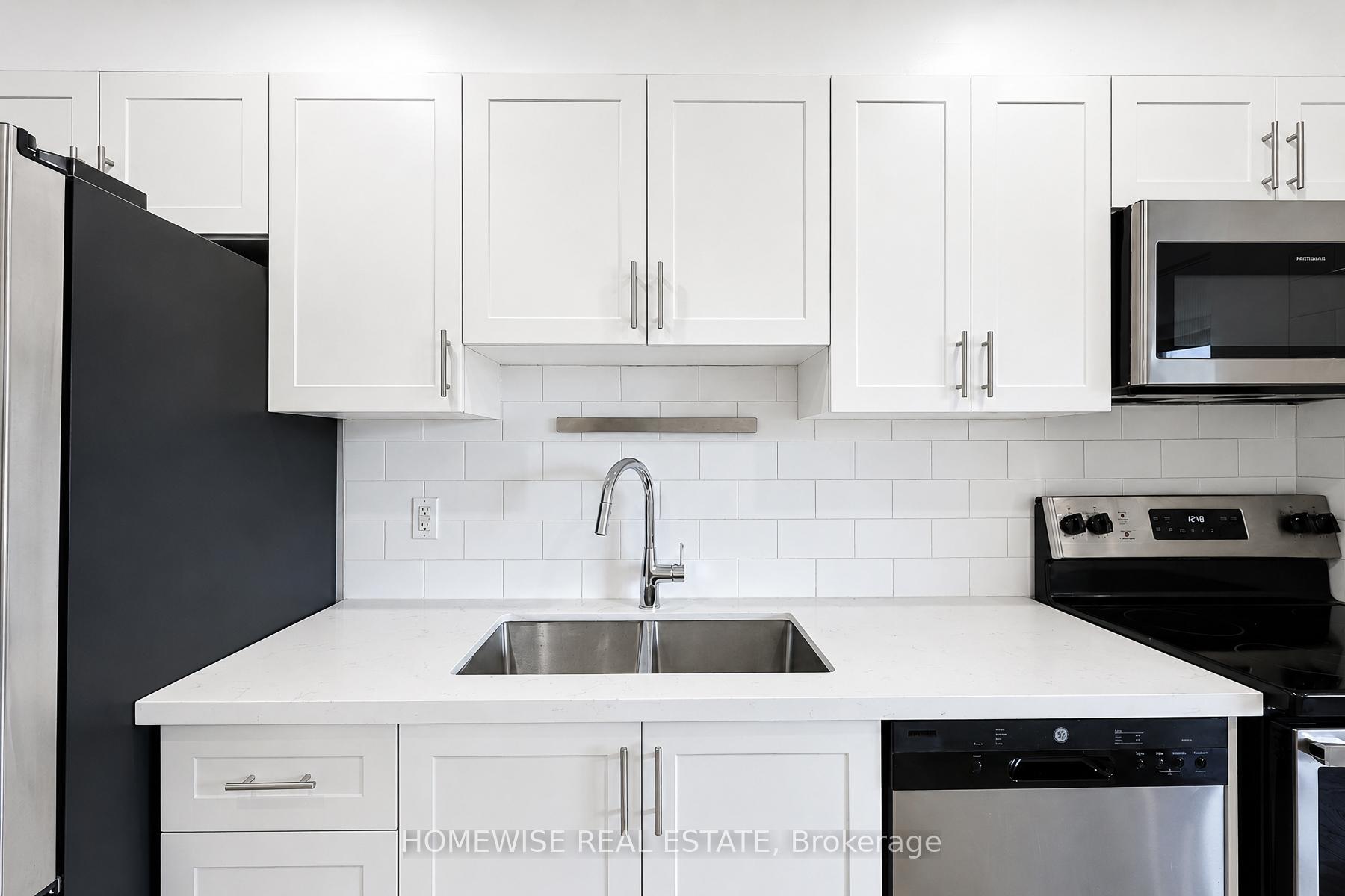 Photo 9 of Unit 401, 2500 Bathurst Street, Toronto, Forest Hill North — HOMEH