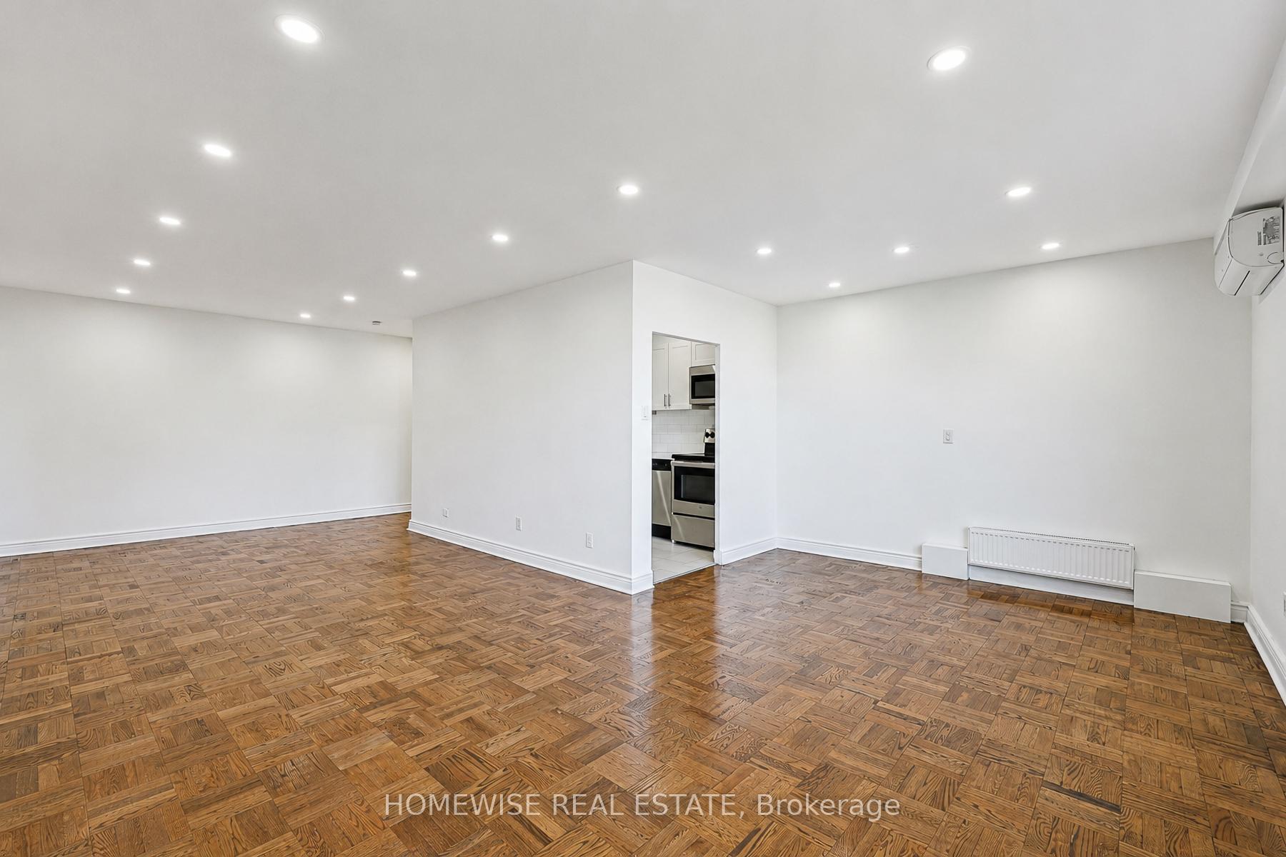 Photo 11 of Unit 401, 2500 Bathurst Street, Toronto, Forest Hill North — HOMEH