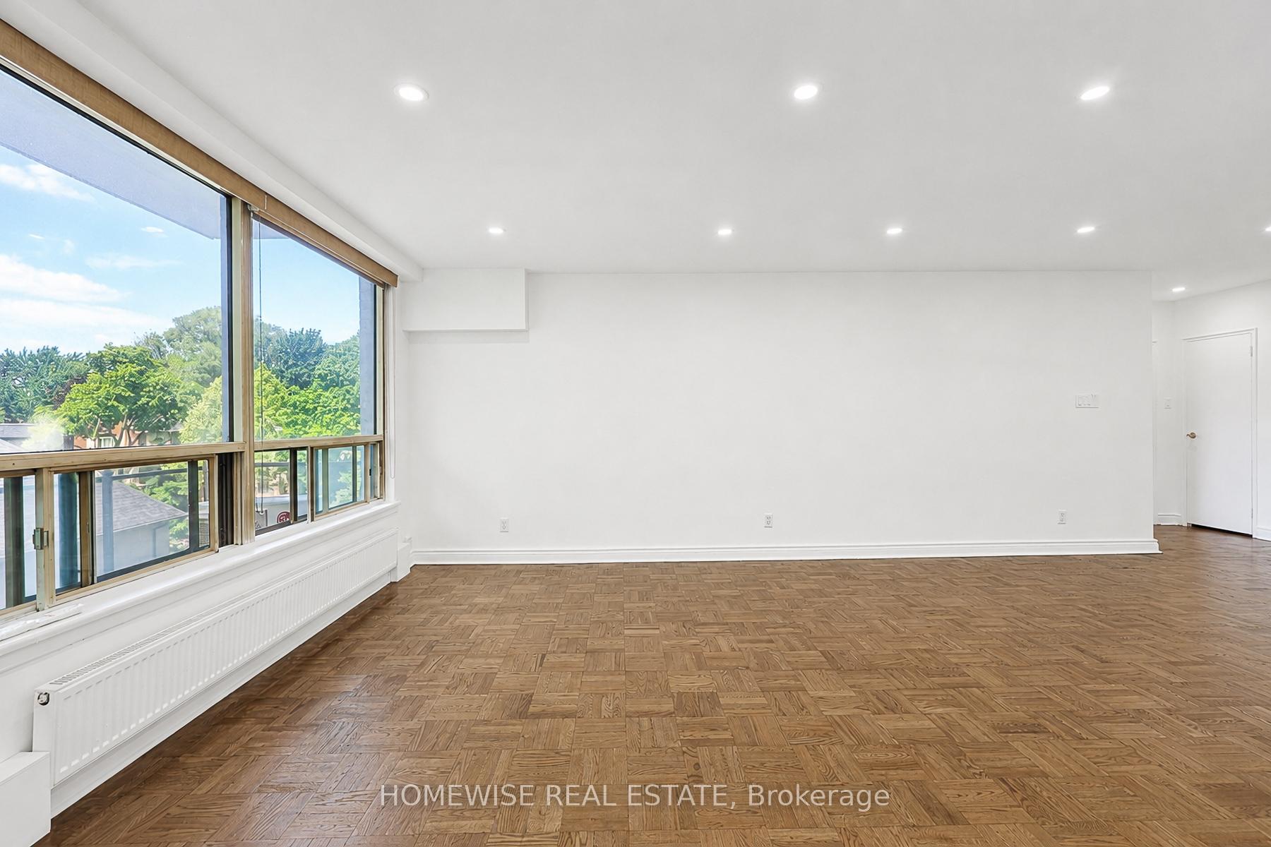 Photo 12 of Unit 401, 2500 Bathurst Street, Toronto, Forest Hill North — HOMEH