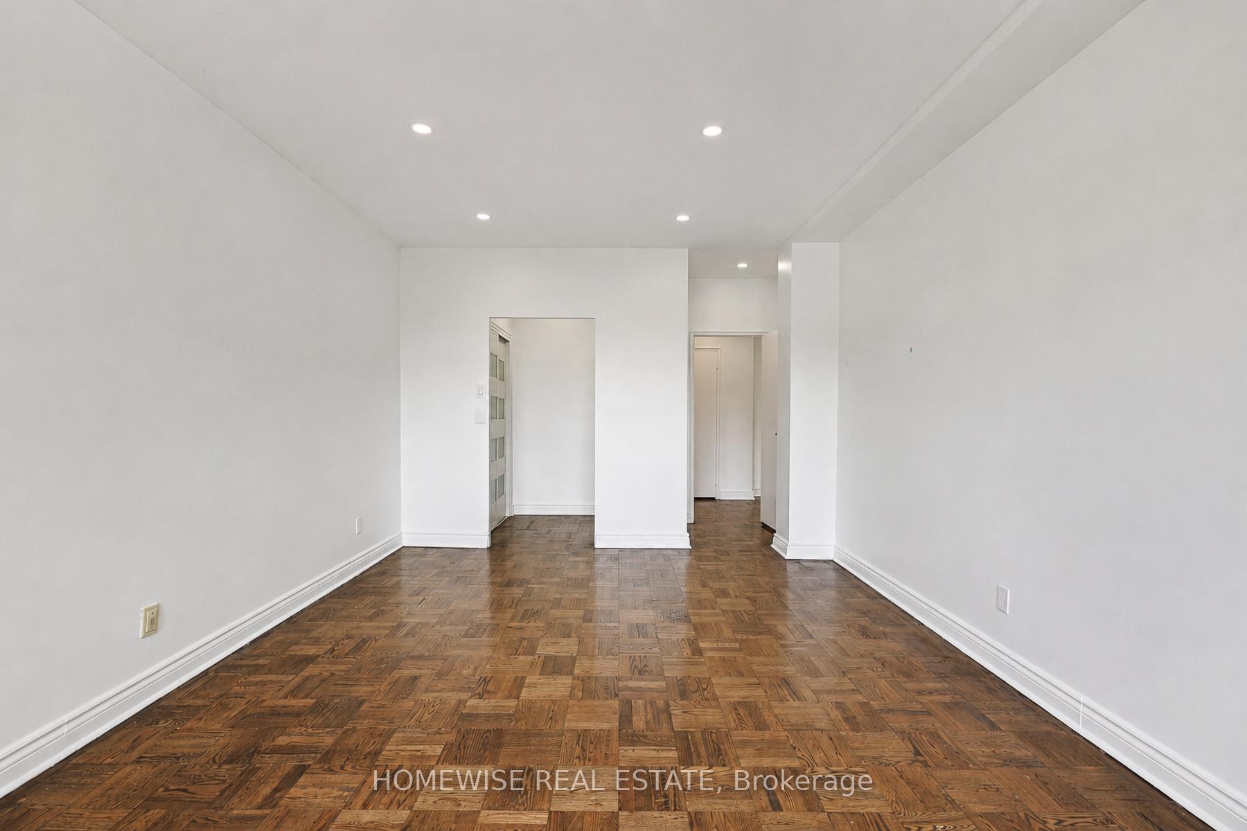 Photo 14 of Unit 401, 2500 Bathurst Street, Toronto, Forest Hill North — HOMEH